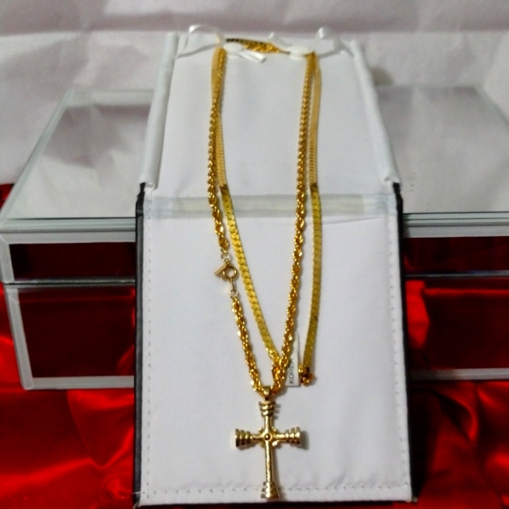 High Quality Fashion Jewelry Leave your Good Jewelry in the Vault 🎁 NWT